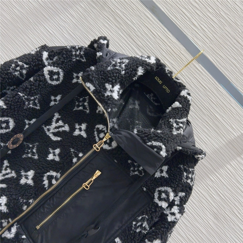 l0vis Vvtt0n lv positioning print jacket