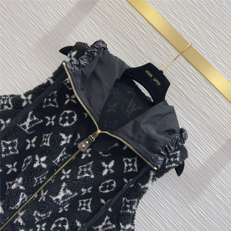 l0vis Vvtt0n lv printed vest jacket