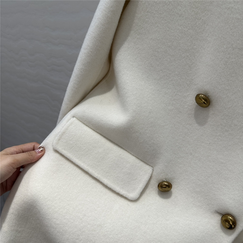 D10r lapel coat