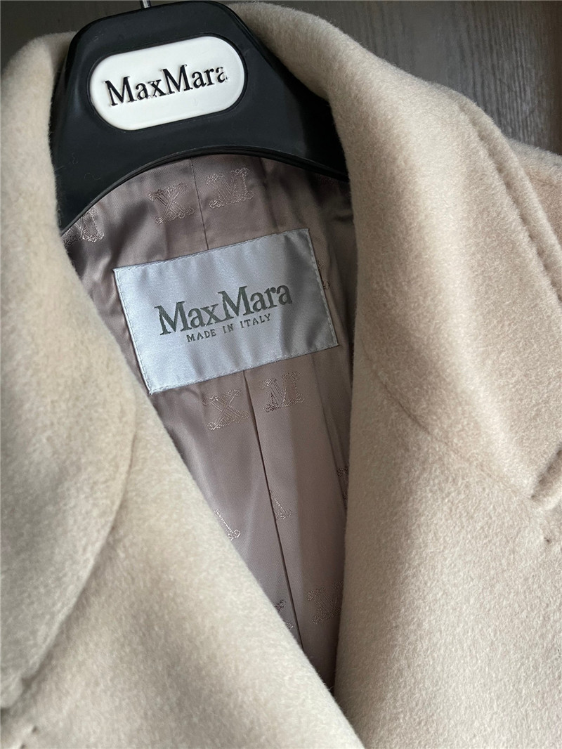 Vanitoo short coat