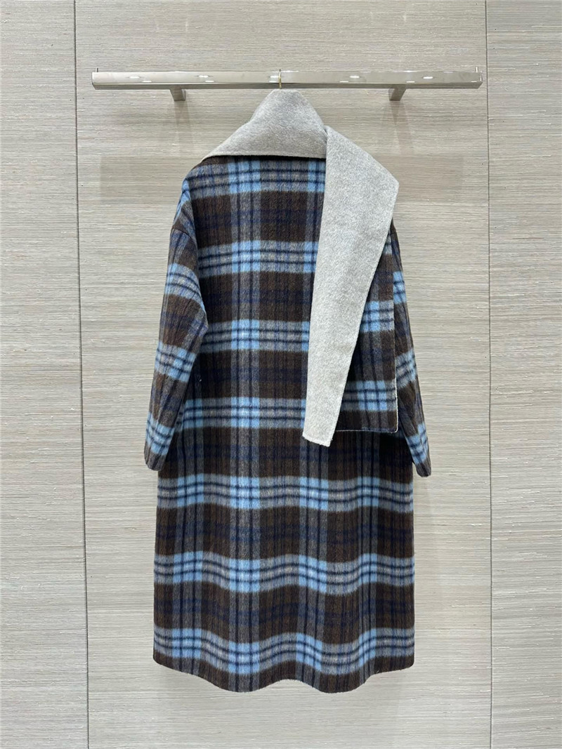 u1u1enne westwood scarf coat