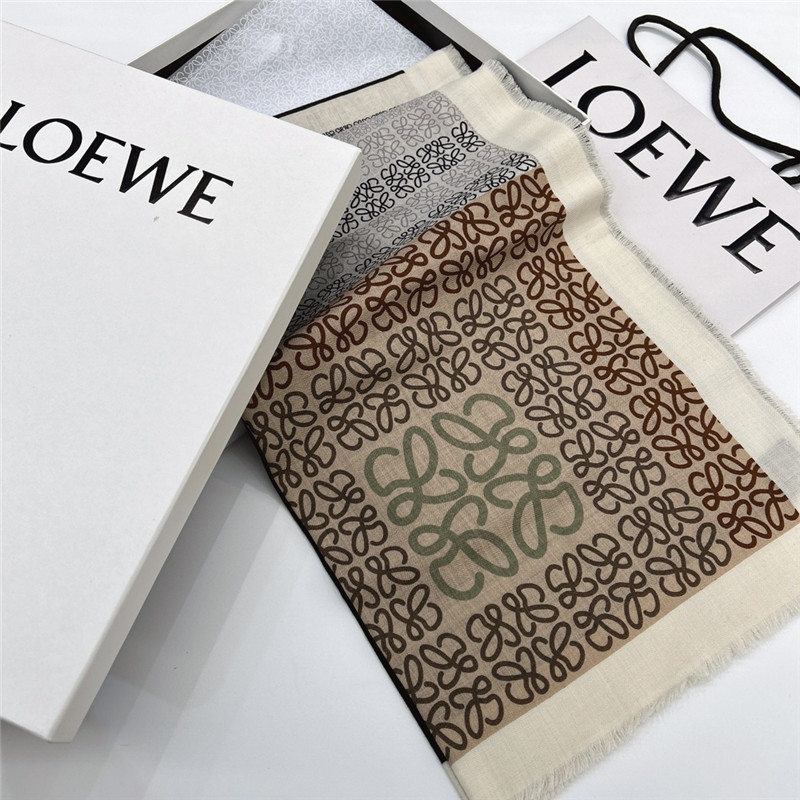 L0ew* line scarf