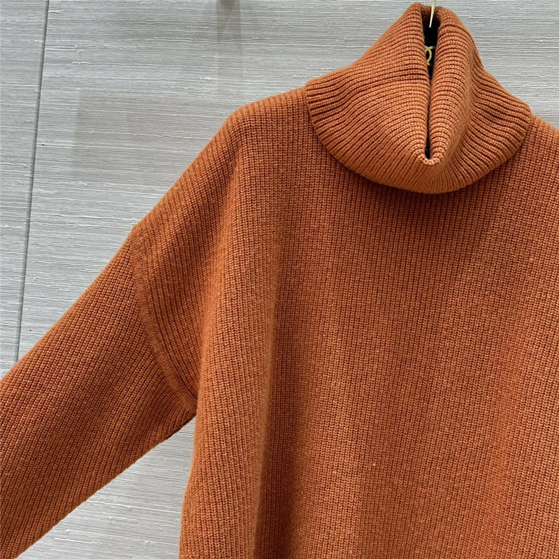 H**me5 orange cashmere turtleneck sweater