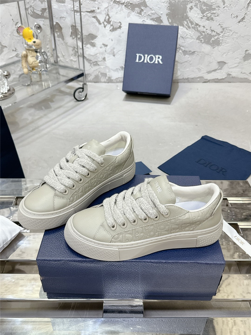 walk’n’D10r beige sneakers