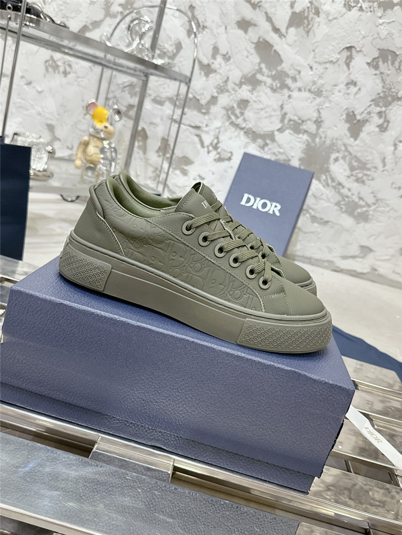 walk’n’D10r green sneakers