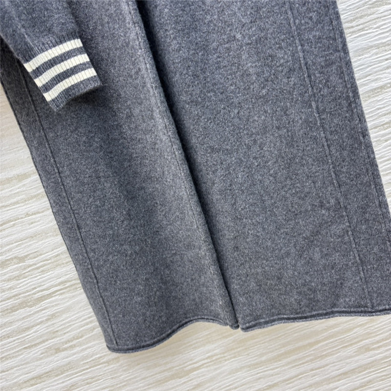 Pra*a knitted suit