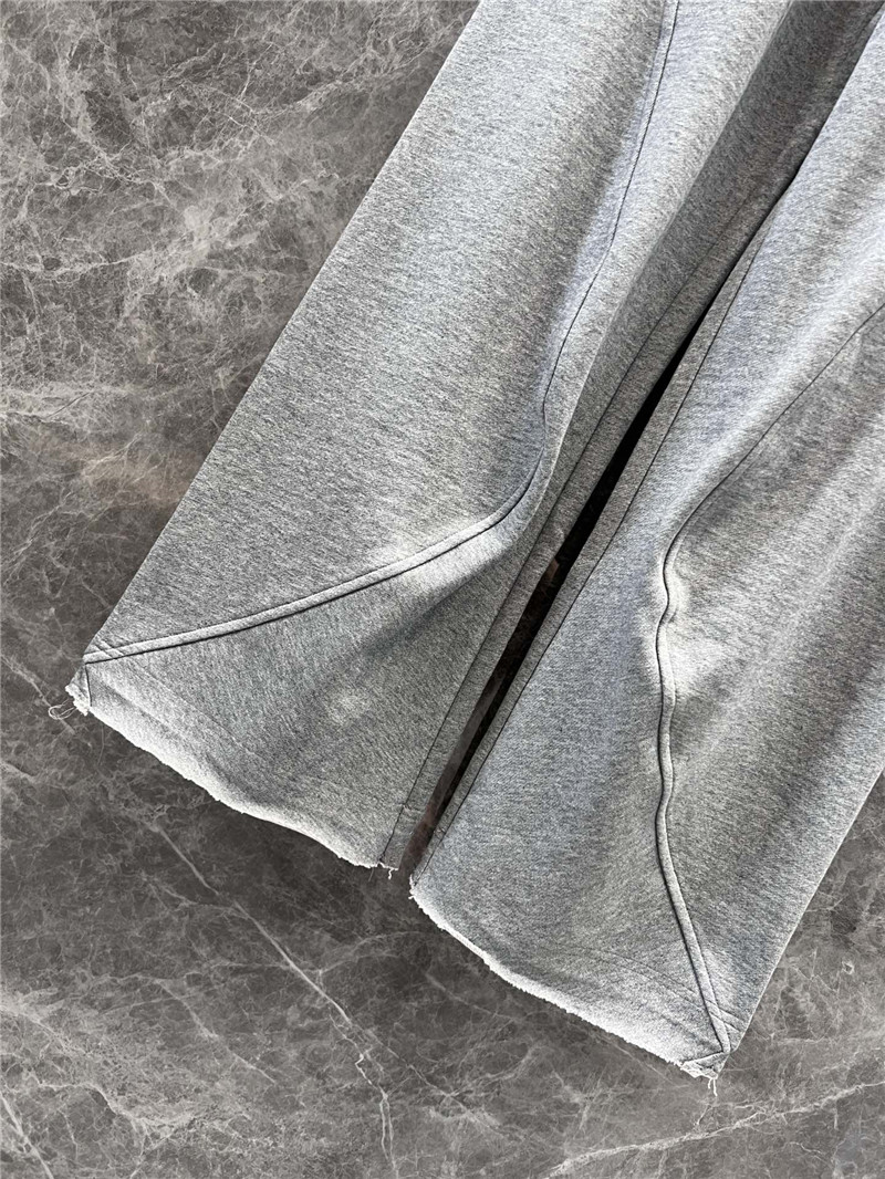 M1um1u casual pants