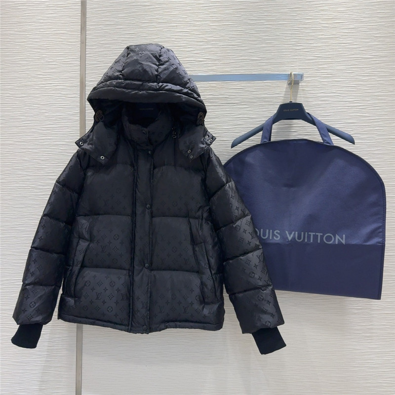 l0vis Vvtt0n lv down jacket