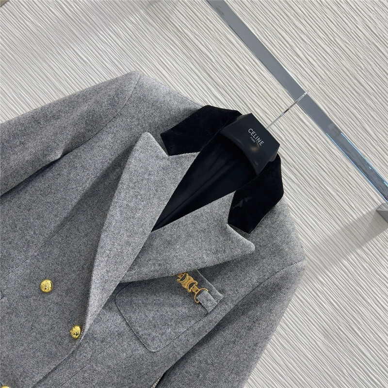 Ce1i*e new coat
