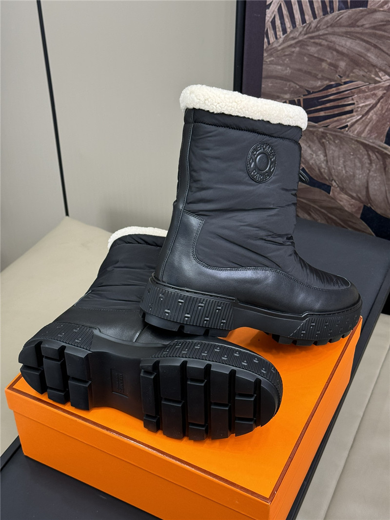 H**me5 journey ankle boots