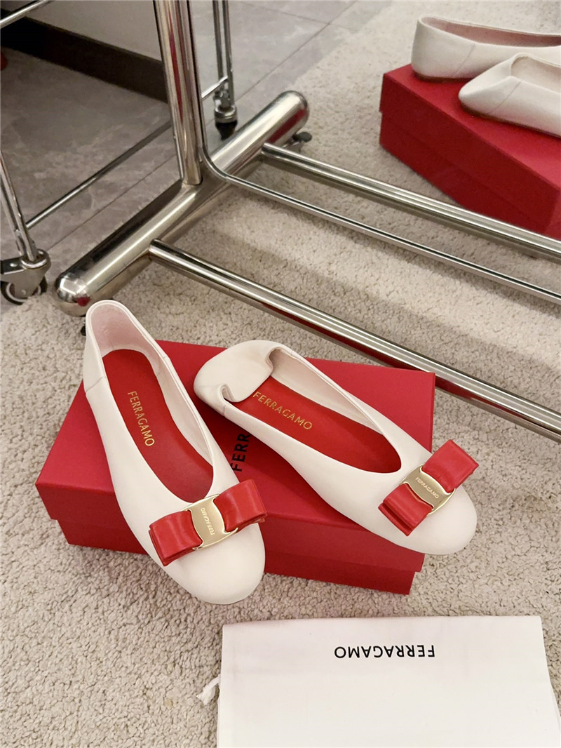 Ferragamo Vara Bow Ballet Flat White/Red