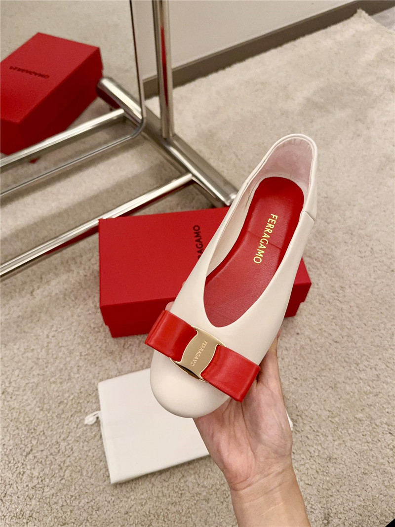Ferragamo Vara Bow Ballet Flat White/Red