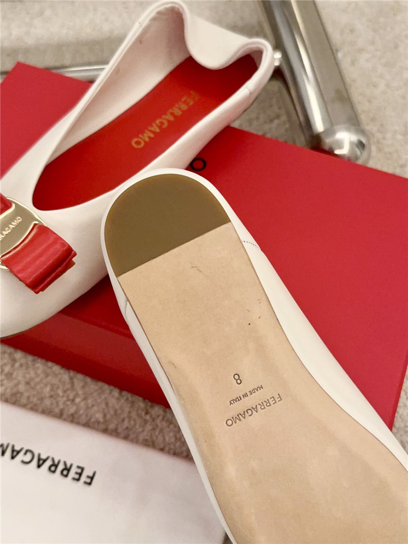 Ferragamo Vara Bow Ballet Flat White/Red