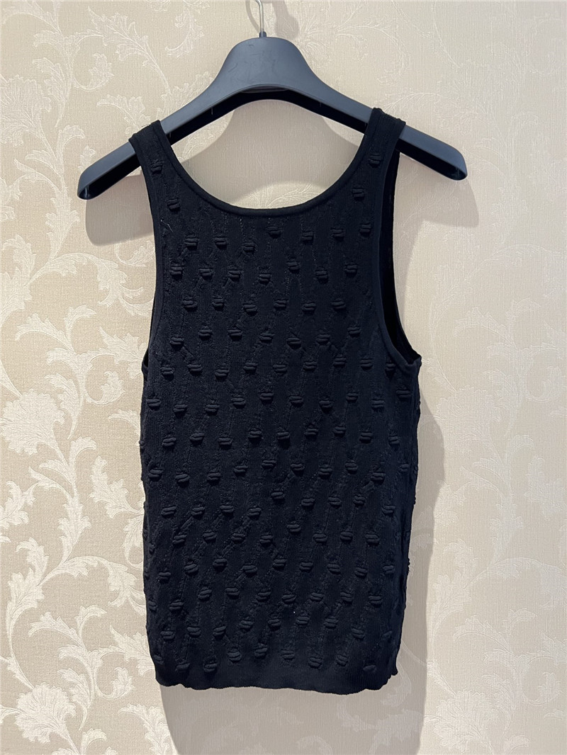 Ch**el jacquard knit vest in black