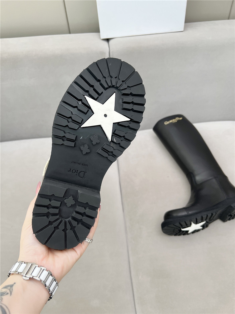 D10r d-scots boots