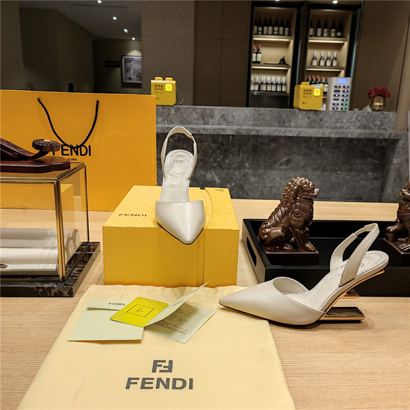 F**di first leather sculpted-heel pumps white