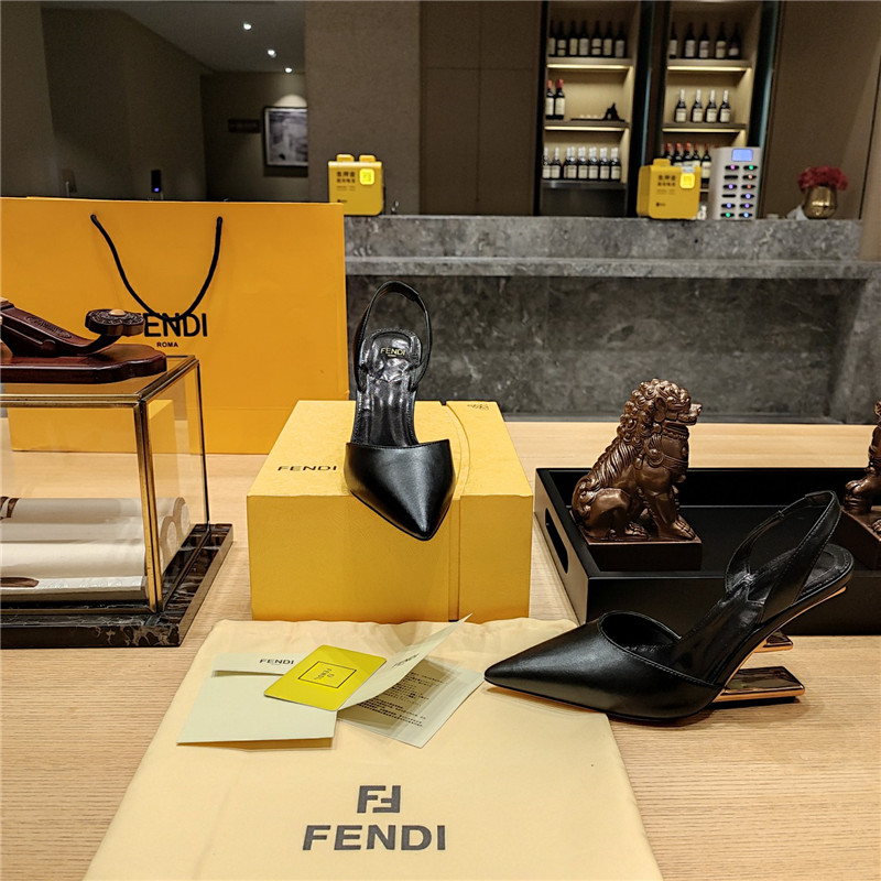 F**di first leather sculpted-heel pumps black
