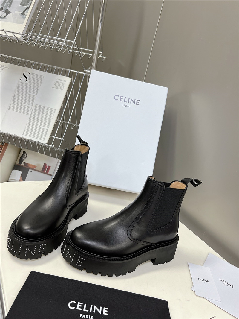 Ce1i*e chelsea black leather boots