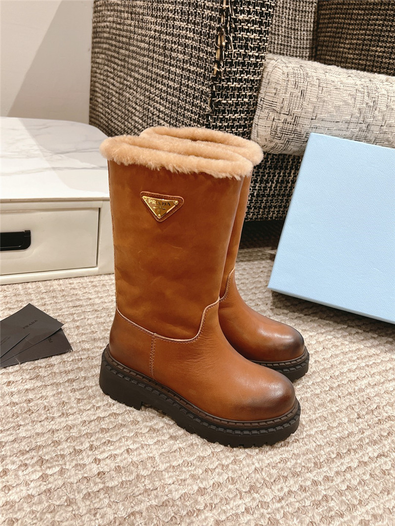Pra*a women brown shearling leather boots