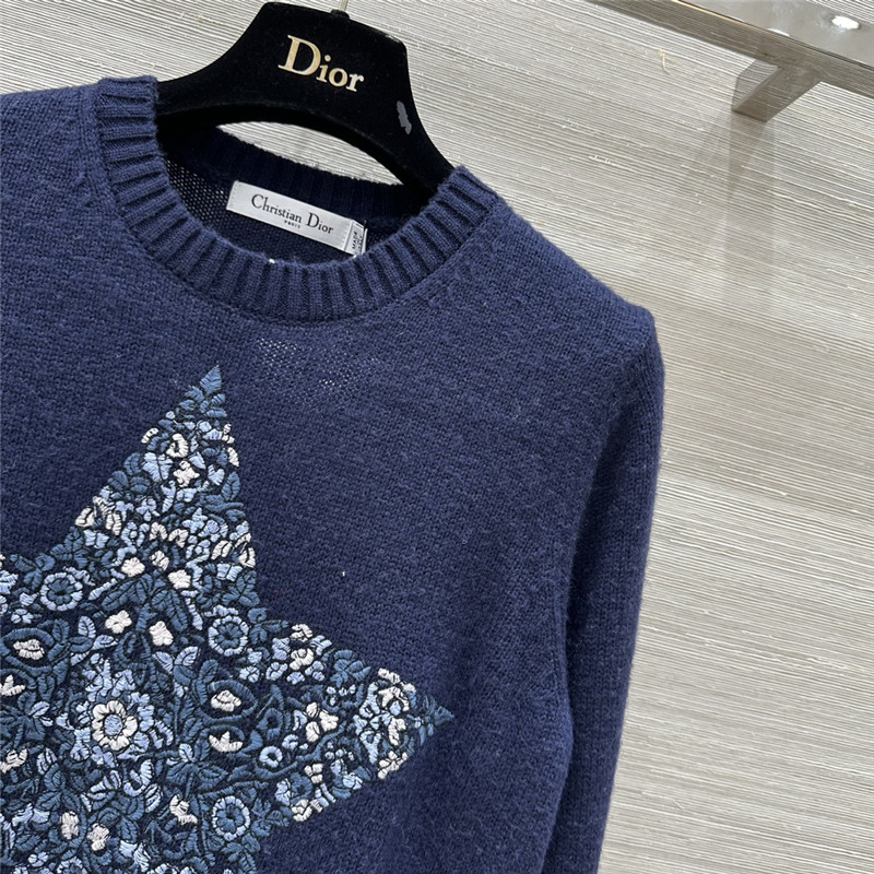 D10r embroidered wool sweater navy