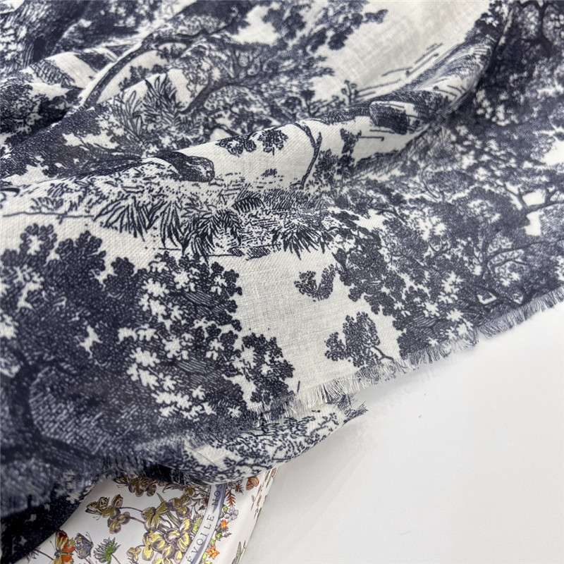 D10r jouy print shawl