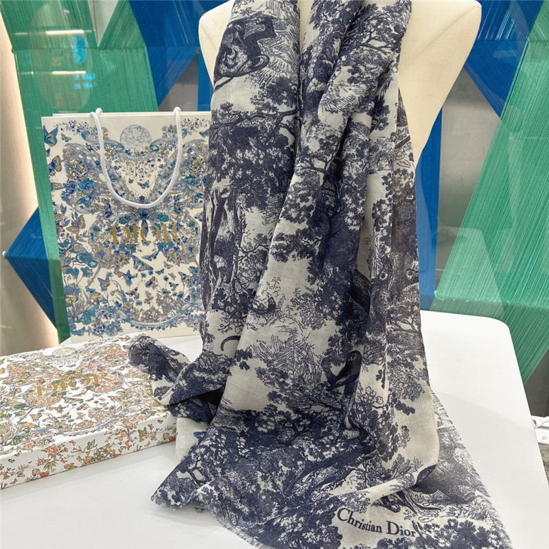 D10r jouy print shawl