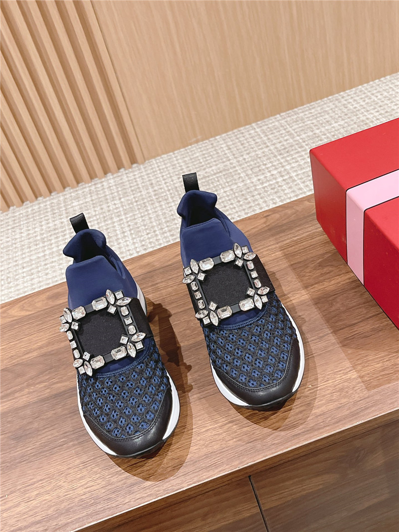 roger u1u1er run strass buckle sneakers in blue
