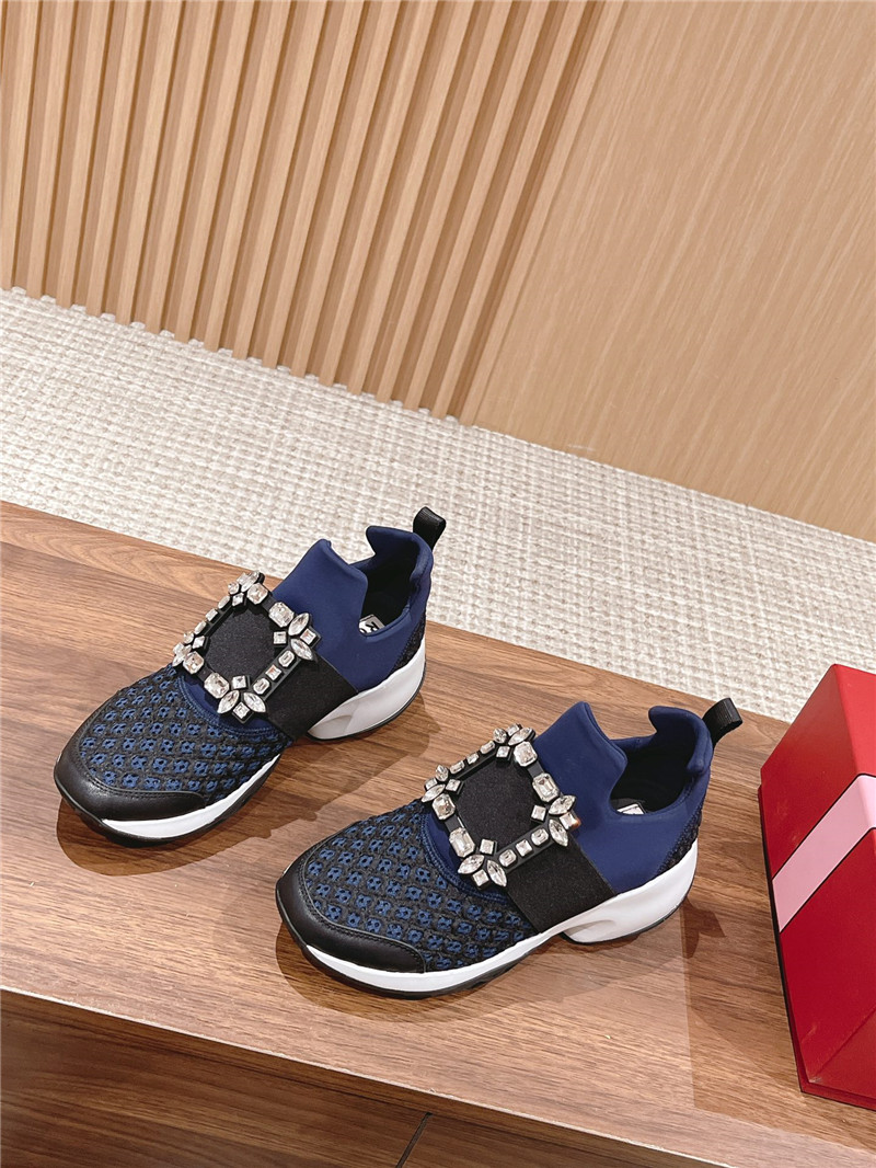 roger u1u1er run strass buckle sneakers in blue