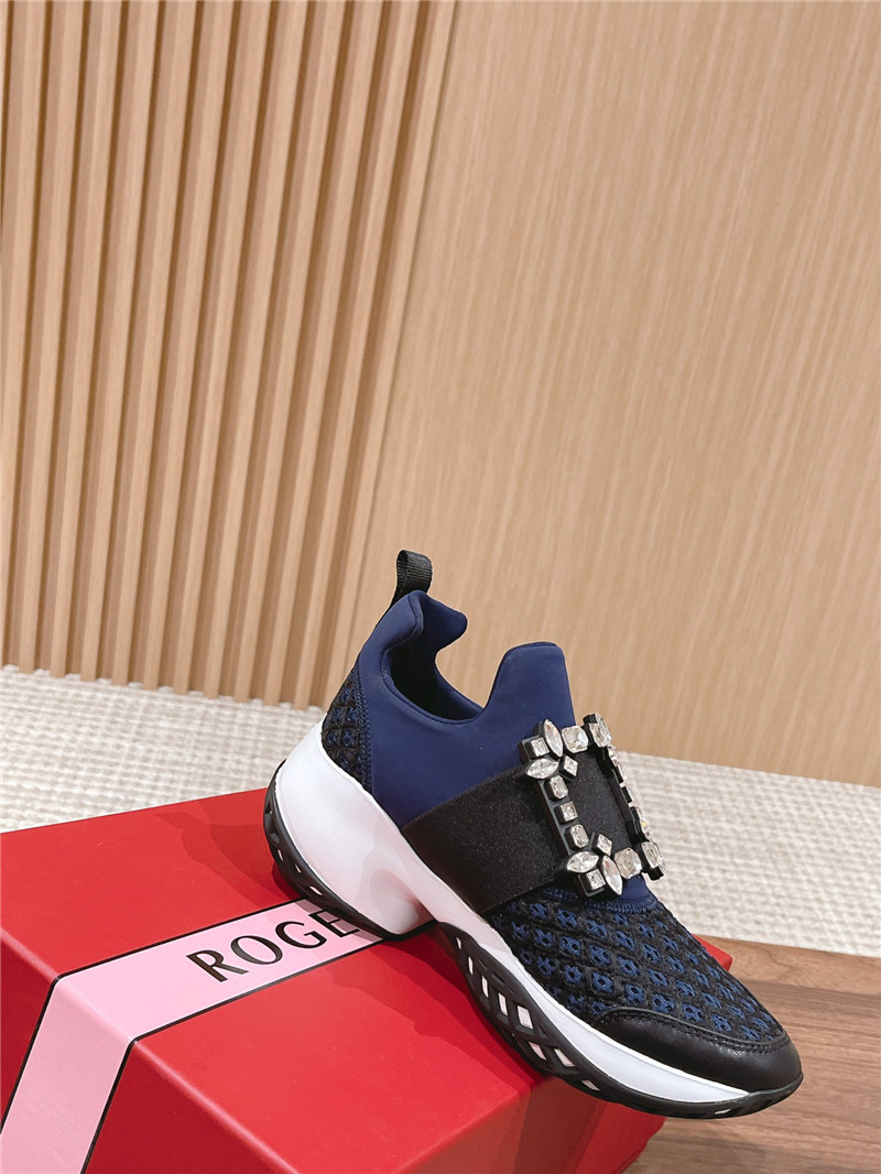 roger u1u1er run strass buckle sneakers in blue
