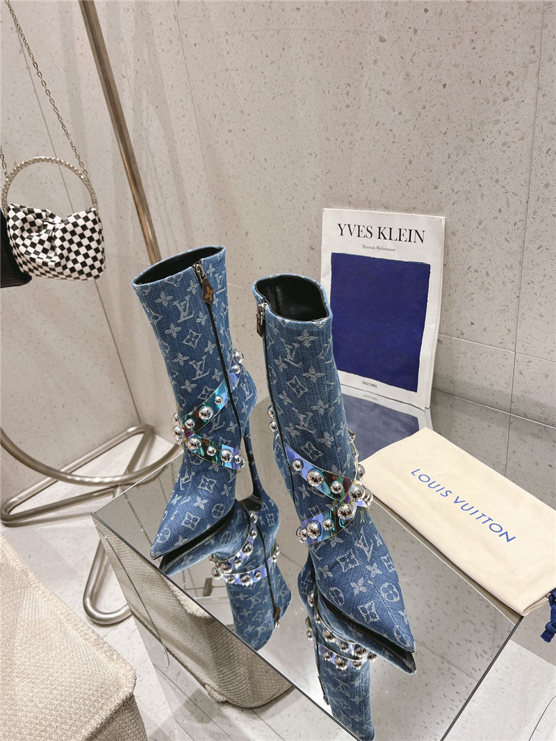 l0vis Vvtt0n denim monogram boots