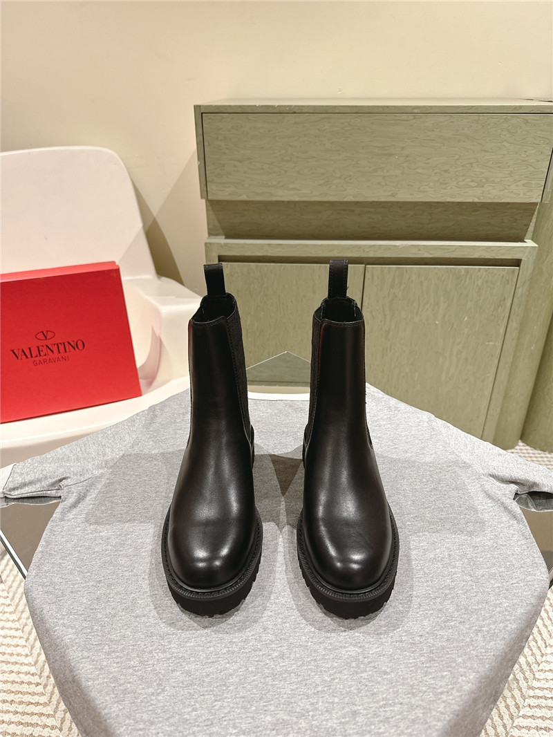 Va1e*ntin0 chelsea ankle boots