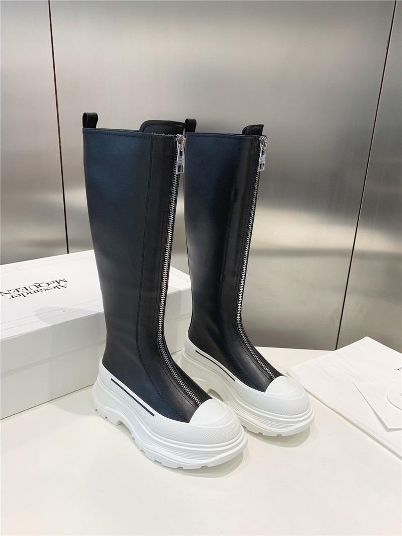 a1exa*der Mcqv*en tread slick knee-high boots