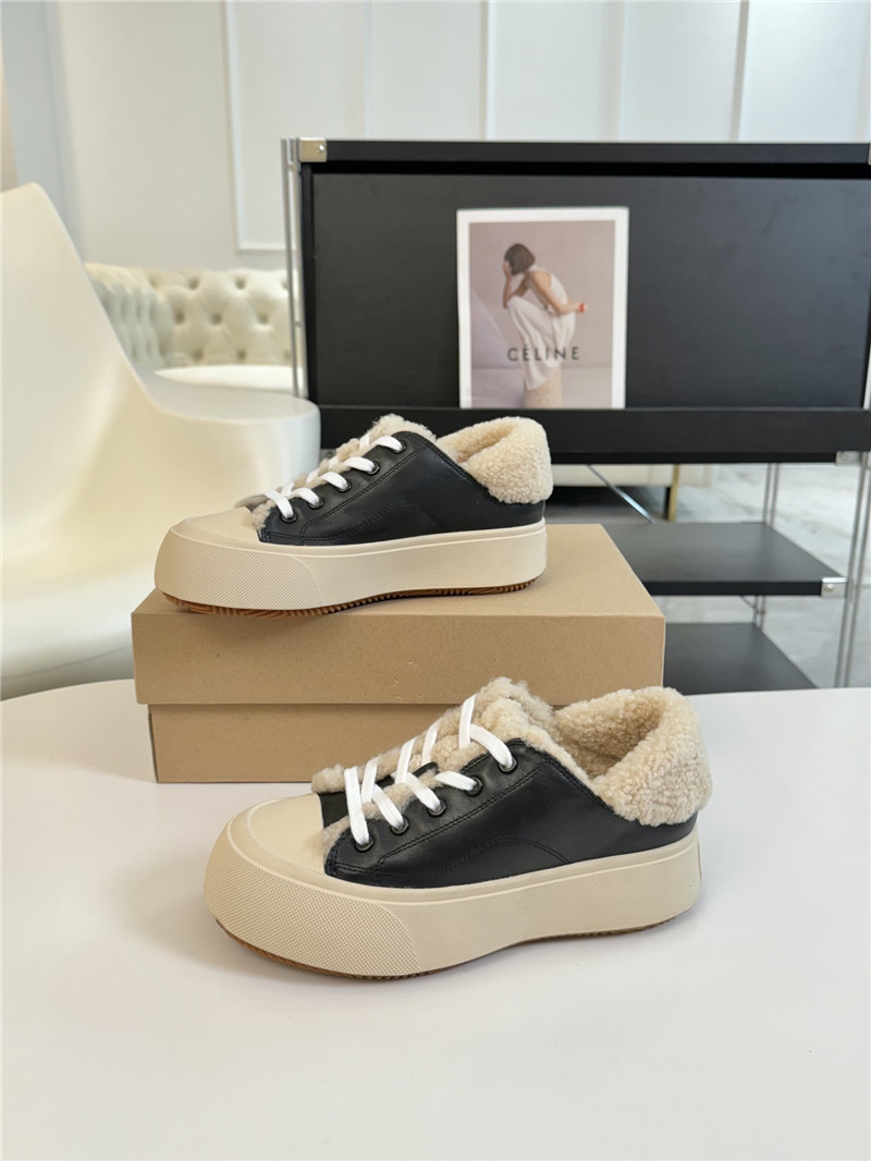 UGG Women’s Sneakers Sale