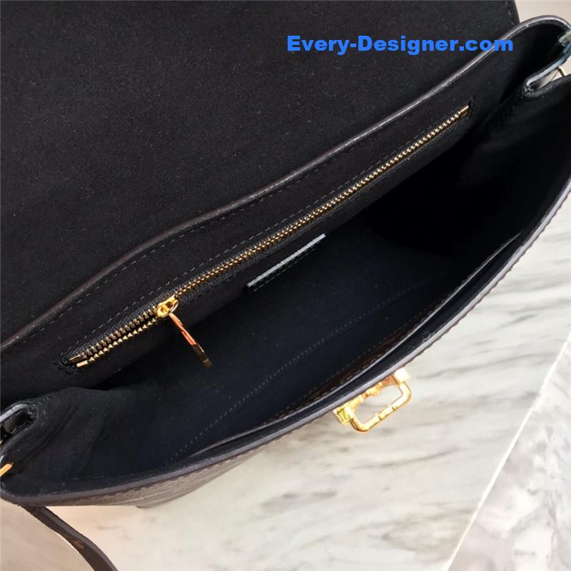 l0vis Vvtt0n lv one handle flap bag