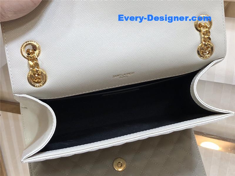 Y51 medium envelope shoulder bag