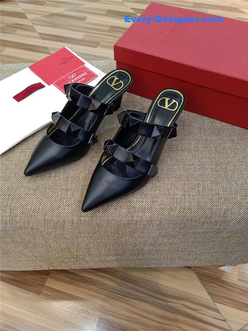 Va1e*ntin0 logo bronzing sandals