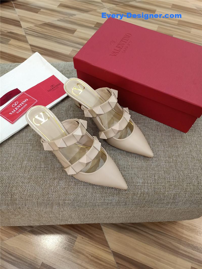 Va1e*ntin0 logo bronzing sandals