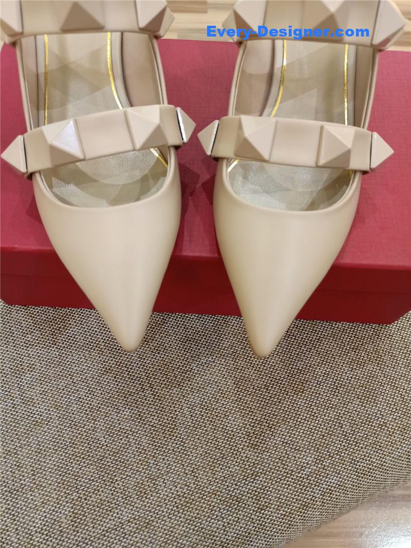 Va1e*ntin0 logo bronzing sandals
