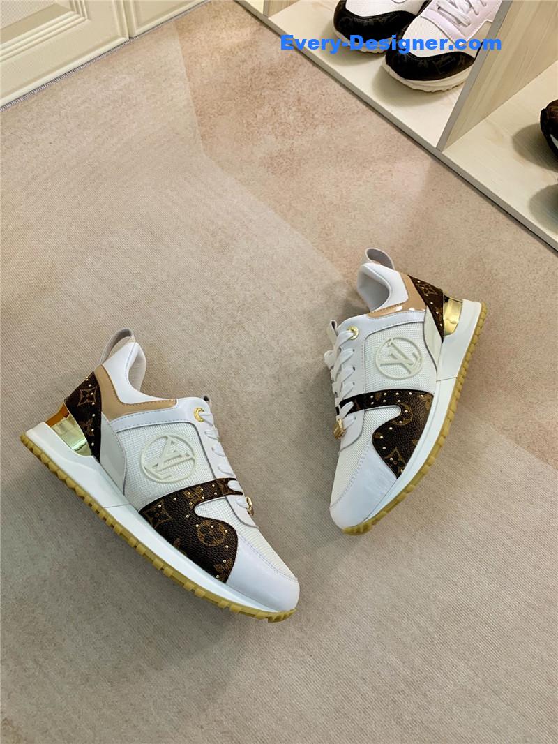 l0vis Vvtt0n lv run away sneakers