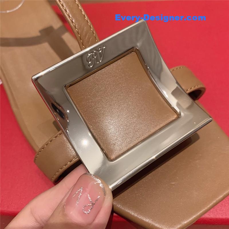 roger u1u1er square buckle sandals