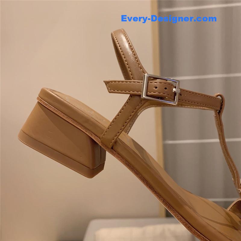 roger u1u1er square buckle sandals
