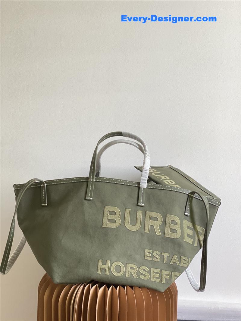 Bv*b*rry beach tote bag