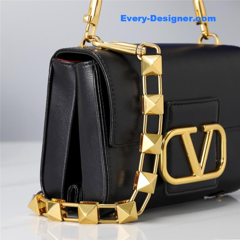Va1e*ntin0 garavani stud sign shoulder bag