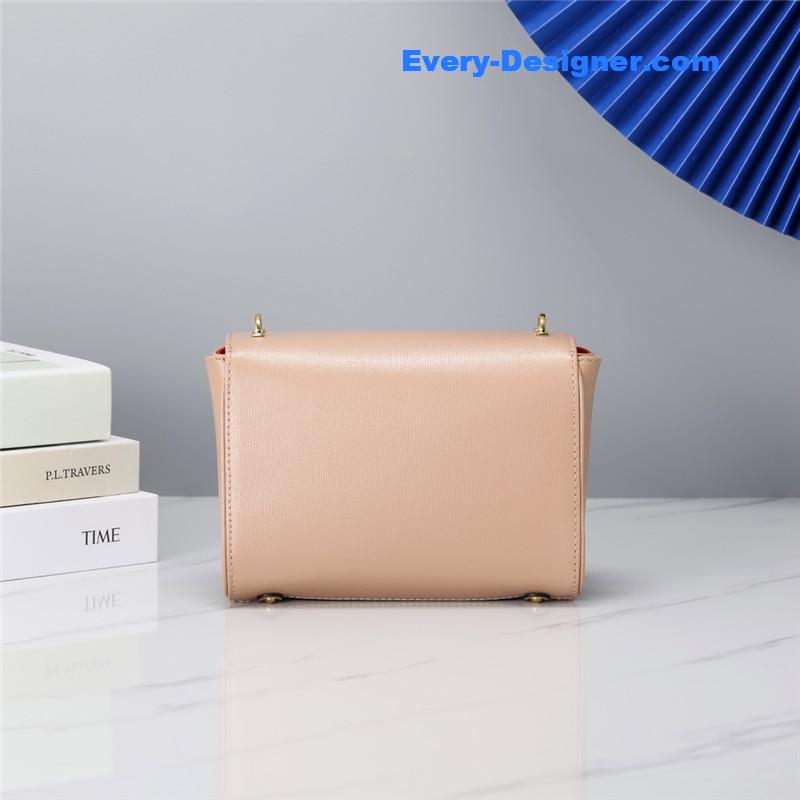 Va1e*ntin0 garavani stud sign shoulder bag