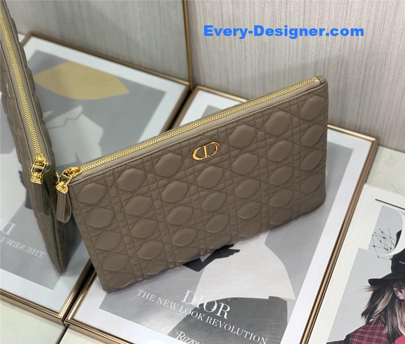 D10r caro clutch