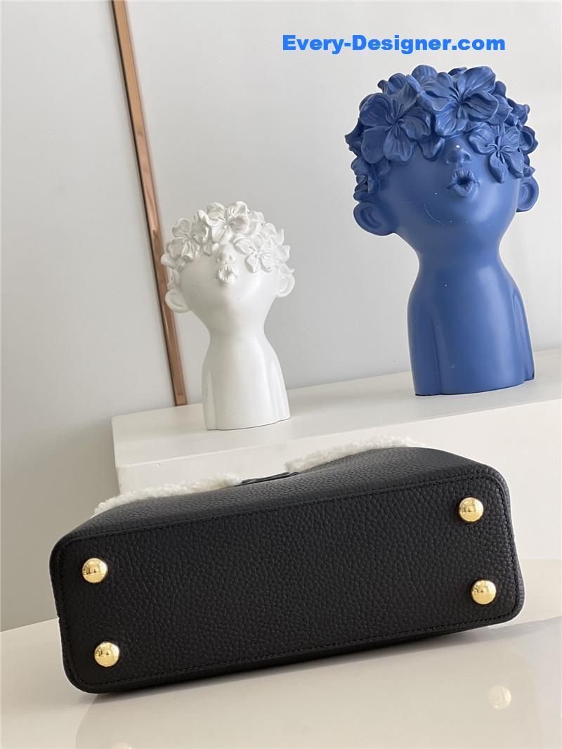 l0vis Vvtt0n lv capucines small taurillon leather bag