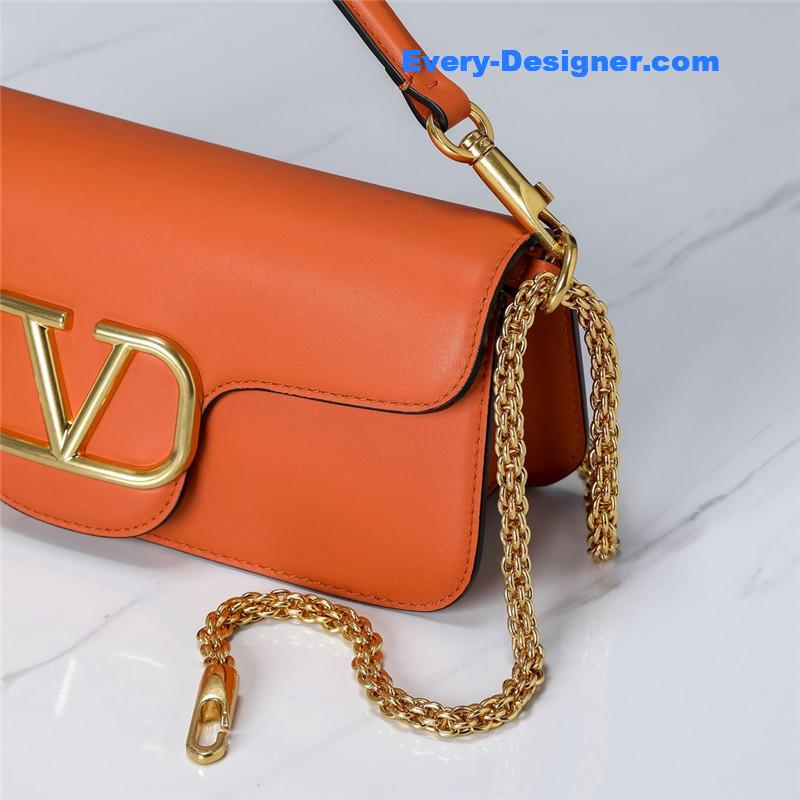 Va1e*ntin0 vlogo signature calfskin shoulder bag