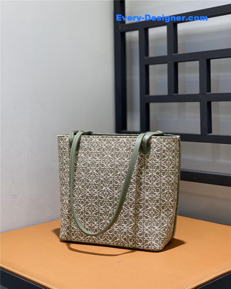 L0ew* square tote bag