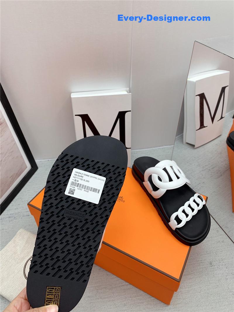 H**me5 couple shoes