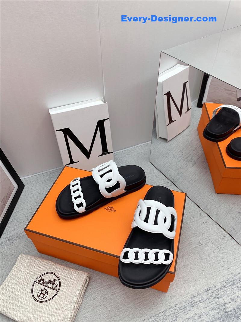 H**me5 couple shoes